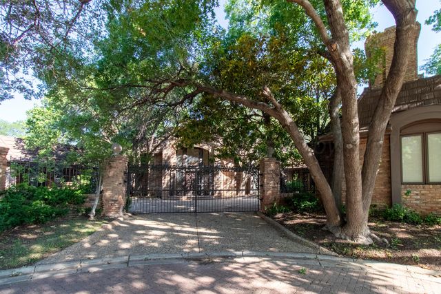 4 QUADRILLE, Amarillo, TX 79106
