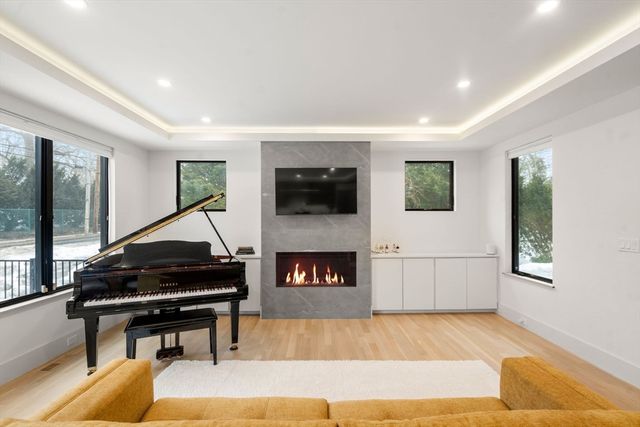 1242-1244 Beacon St 1242, Newton, MA 02468