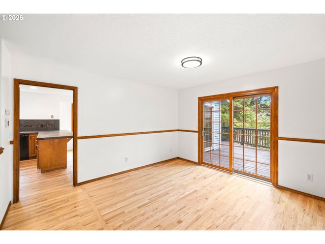 464 LIVINGOOD Ln, Lake Oswego, OR 97034