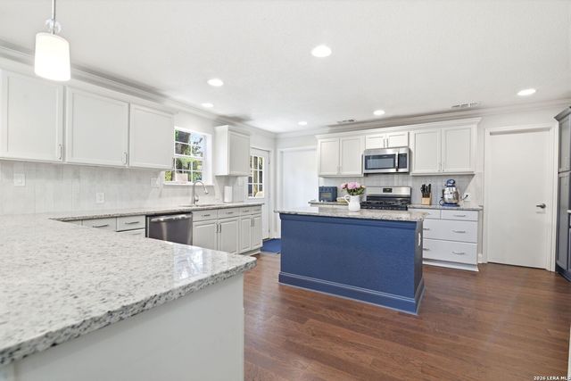 8806 SHOSHONI TRL, San Antonio, TX 78255