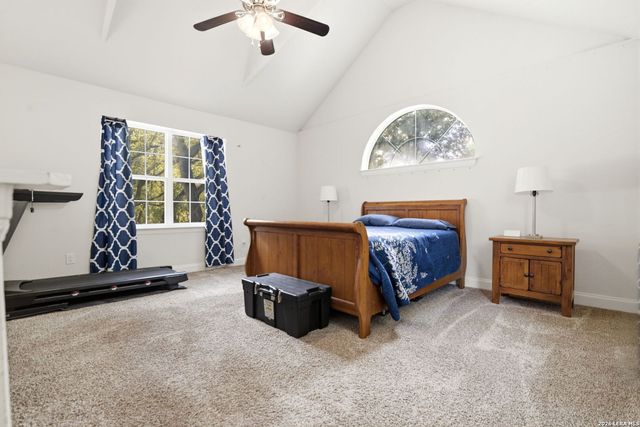 8806 SHOSHONI TRL, San Antonio, TX 78255