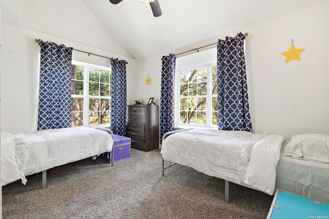8806 SHOSHONI TRL, San Antonio, TX 78255
