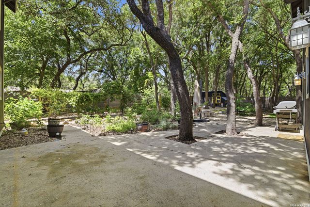 8806 SHOSHONI TRL, San Antonio, TX 78255