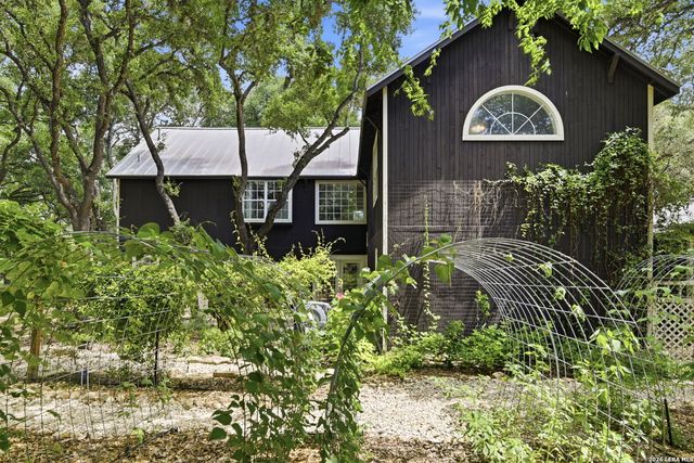 8806 SHOSHONI TRL, San Antonio, TX 78255
