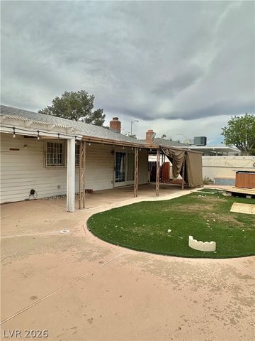 4060 East Harmon Avenue, Las Vegas, NV 89121