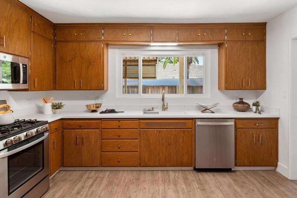 Image 14 of property listing at 729 S Pleasant Avenue, Lodi, CA 95240