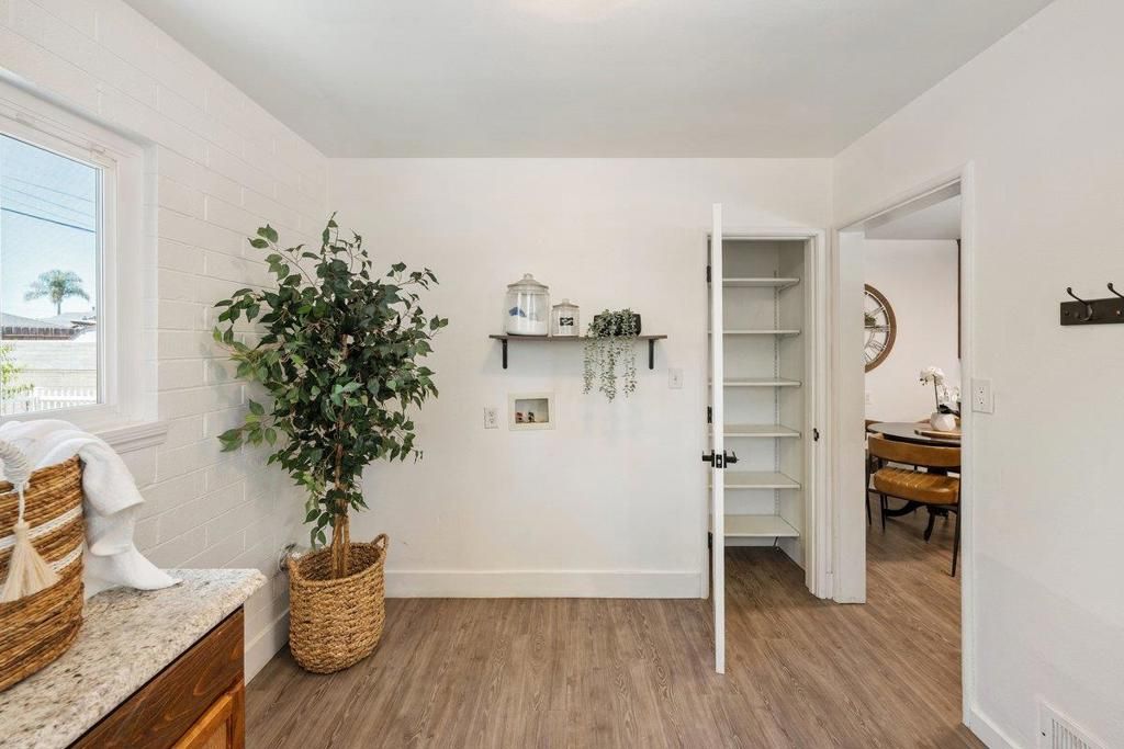Image 27 of property listing at 729 S Pleasant Avenue, Lodi, CA 95240