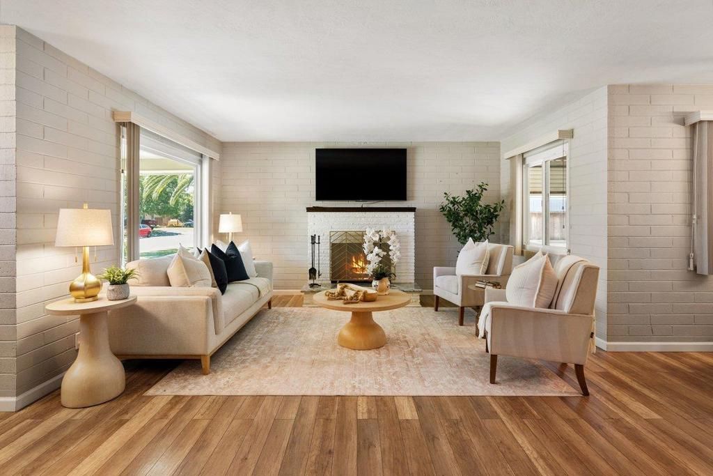 Image 4 of property listing at 729 S Pleasant Avenue, Lodi, CA 95240