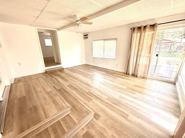 2528 S Watson Street, Visalia, CA 93277