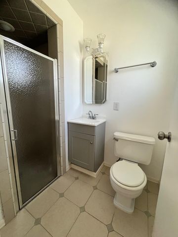 2528 S Watson Street, Visalia, CA 93277