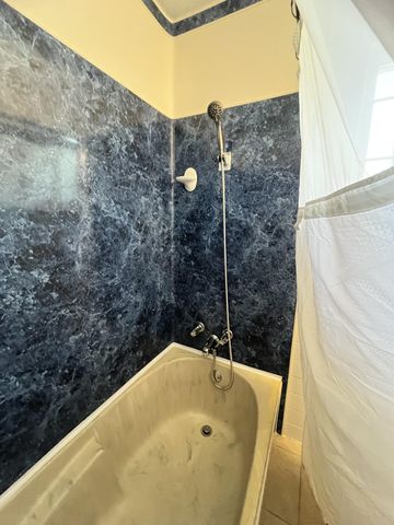 2528 S Watson Street, Visalia, CA 93277