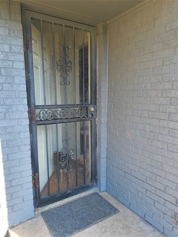 6303 Basswood Drive, Fort Worth, TX 76135