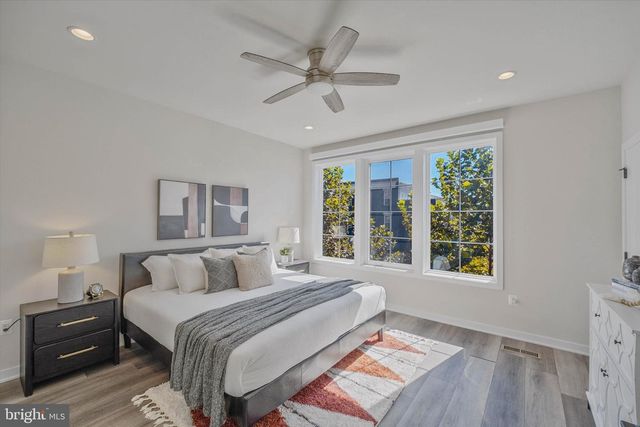 1962 ROLAND CLARKE PL, Reston, VA 20191
