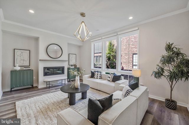 1962 ROLAND CLARKE PL, Reston, VA 20191