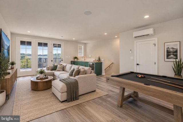 1962 ROLAND CLARKE PL, Reston, VA 20191