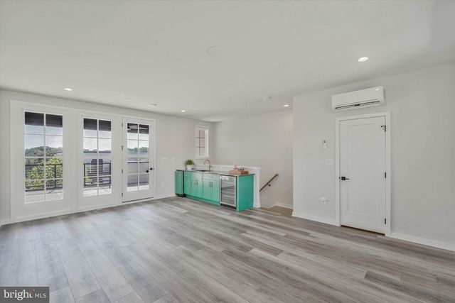 1962 ROLAND CLARKE PL, Reston, VA 20191