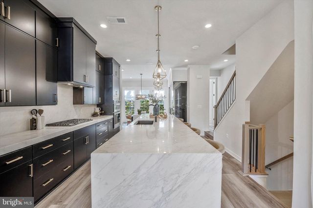 1962 ROLAND CLARKE PL, Reston, VA 20191