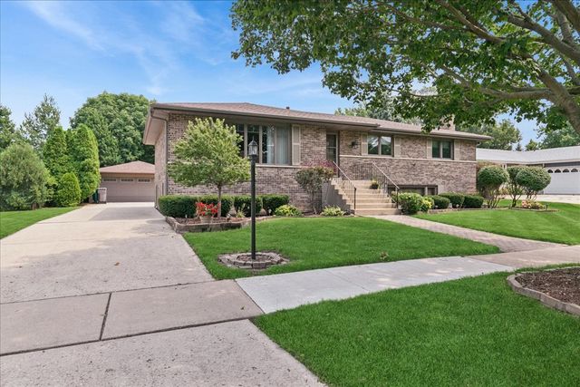 14045 Terry Drive, Orland Park, IL 60462