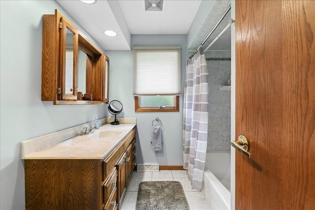 14045 Terry Drive, Orland Park, IL 60462