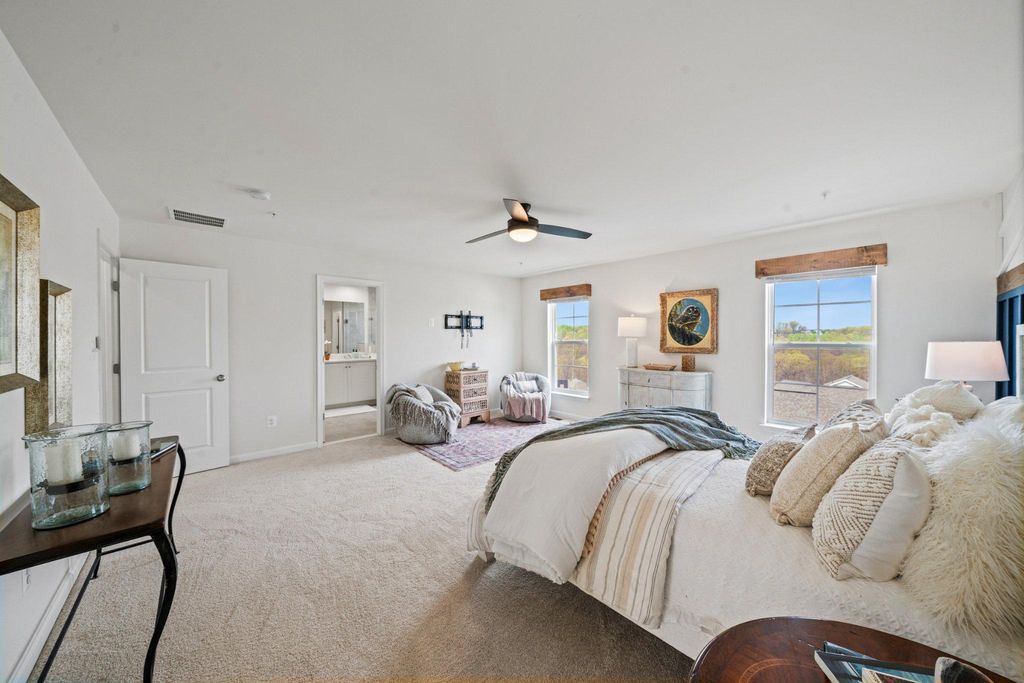 Image 19 of property listing at 9920 ARAPAHOE RD, New Market, MD 21774