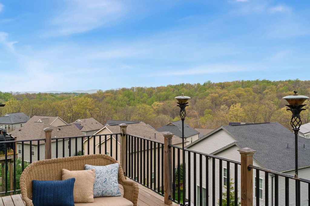 Image 42 of property listing at 9920 ARAPAHOE RD, New Market, MD 21774