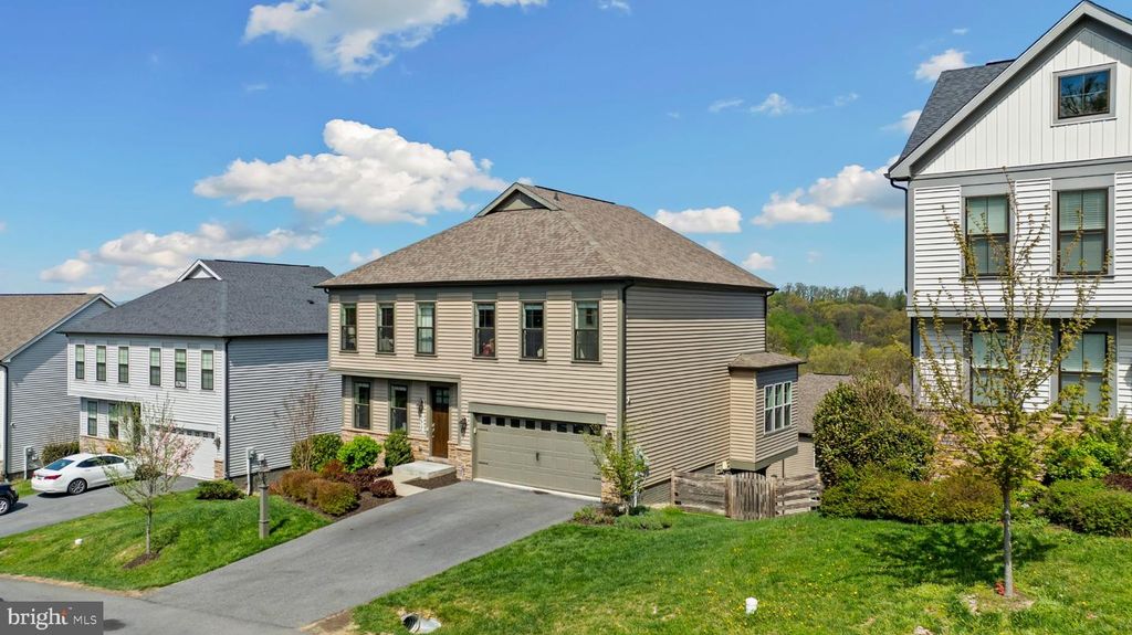 Image 45 of property listing at 9920 ARAPAHOE RD, New Market, MD 21774