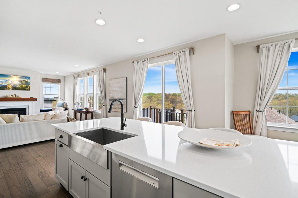 Image 9 of property listing at 9920 ARAPAHOE RD, New Market, MD 21774