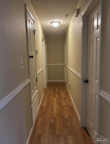 6568 Sinclair St, Milton, FL 32570