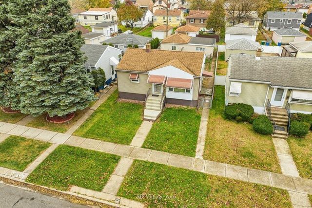 2717 Birch Avenue, Whiting, IN 46394