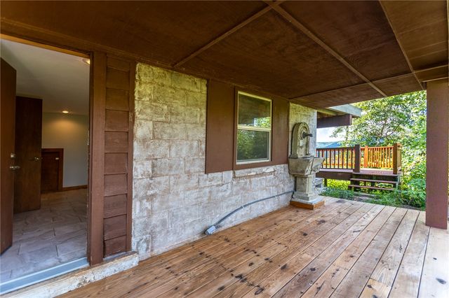 11375 High Sky Inn Road, Hindsville, AR 72738