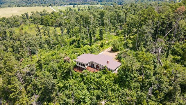 11375 High Sky Inn Road, Hindsville, AR 72738
