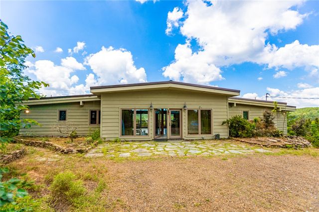 11375 High Sky Inn Road, Hindsville, AR 72738