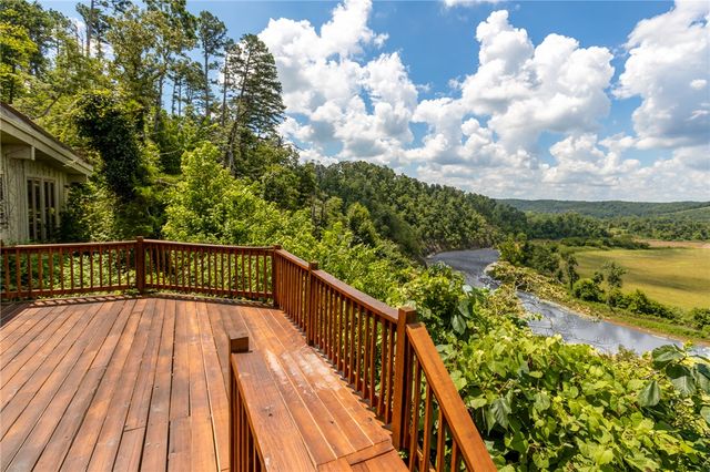 11375 High Sky Inn Road, Hindsville, AR 72738