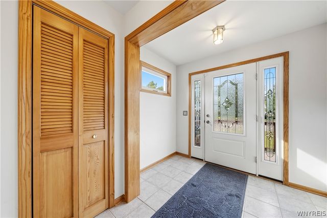 21 Lynn Lea Street, Amherst, NY 14221