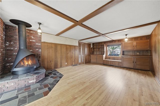 21 Lynn Lea Street, Amherst, NY 14221