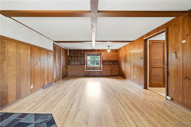 21 Lynn Lea Street, Amherst, NY 14221