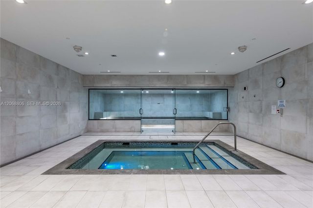 650 NE 2nd Avenue 4012, Miami, FL 33132