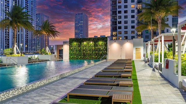 650 NE 2nd Avenue 4012, Miami, FL 33132