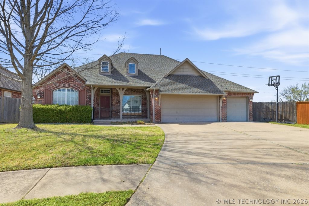 508 N Willow Street, Jenks, OK 74037