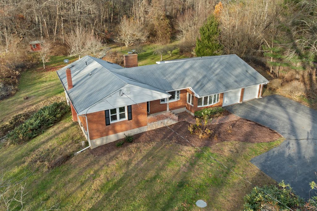 35 Basket Shop Road, Hebron, CT 06248