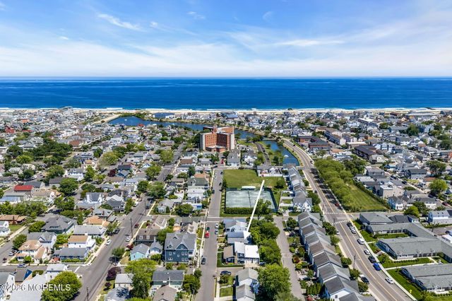 122 Inskip Avenue, Ocean Grove, NJ 07756