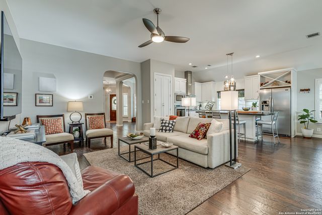 18731 Crosstimber, San Antonio, TX 78258