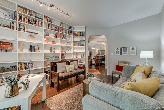 18731 Crosstimber, San Antonio, TX 78258