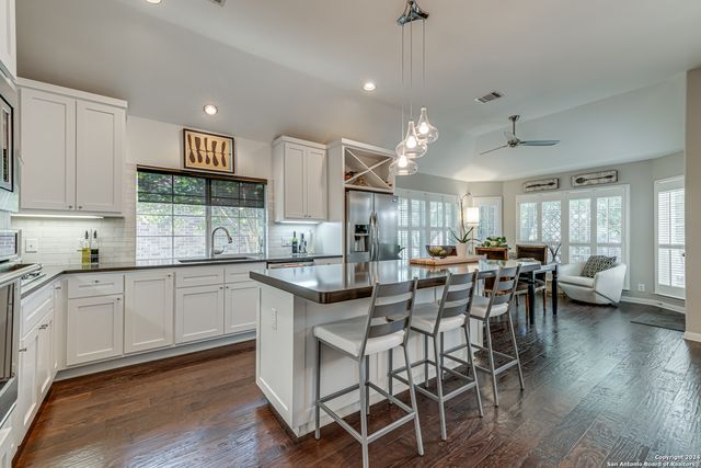 18731 Crosstimber, San Antonio, TX 78258