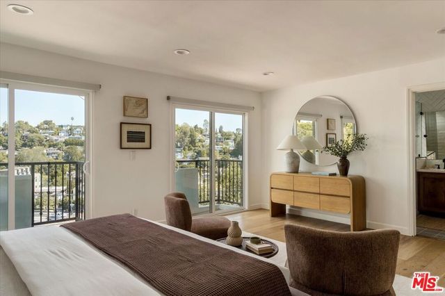 2441 Claremont Avenue, Los Angeles, CA 90027