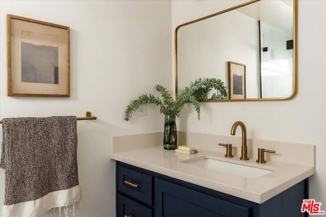2441 Claremont Avenue, Los Angeles, CA 90027