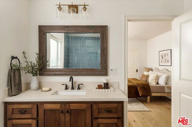 2441 Claremont Avenue, Los Angeles, CA 90027