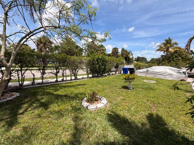 1720 SW 64th Avenue, North Lauderdale, FL 33068
