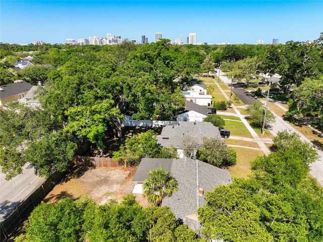 2222 VALENCIA ROAD, Orlando, FL 32803