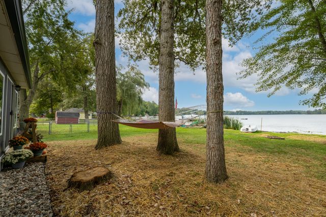 50 E Baseline Road, Gobles, MI 49055